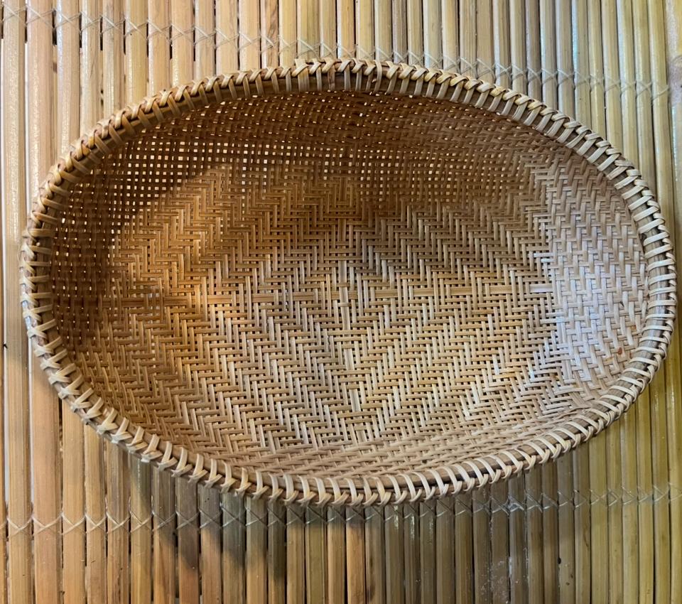 Corbeille ovale dorée - Fabriquée main au Vietnam