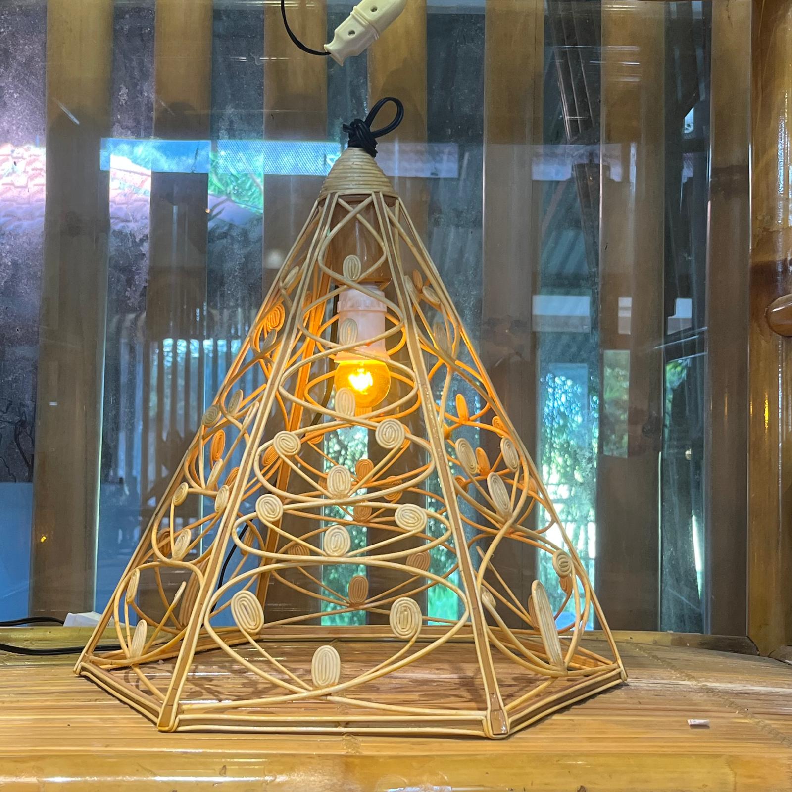 Lampes L’Aura Tressée - Fabriquée main au Vietnam